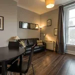 Centre Apts
