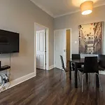 Centre Apts Appartamento *