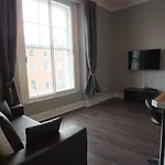 아파트 Centre Apts *