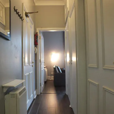 City Centre Apts *