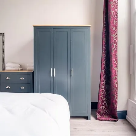 Central Dublin Apartment Дублин